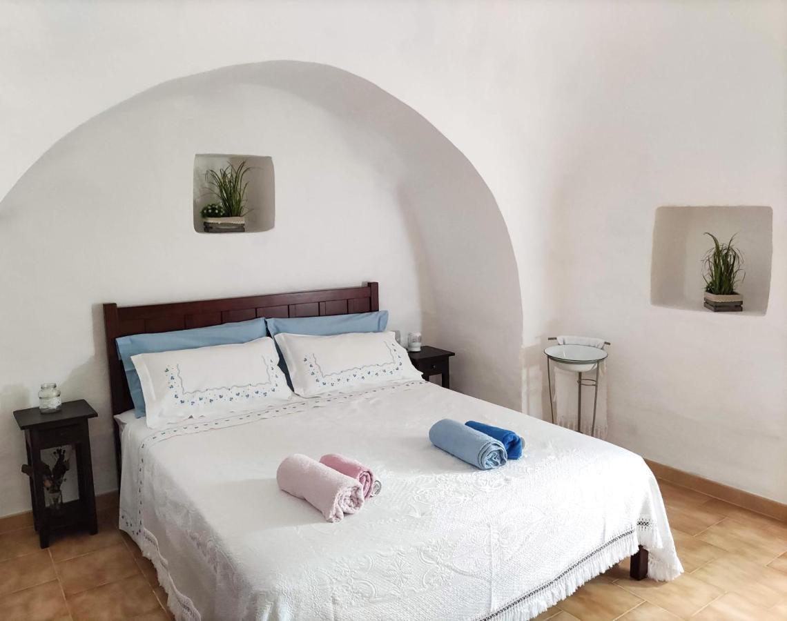 I Trulli Di Caterina - Casa Vacanza Privata Martina Franca Exteriör bild